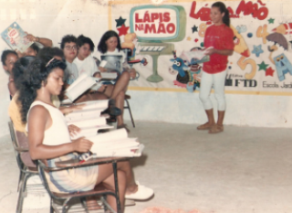 Miniatura Educação.png